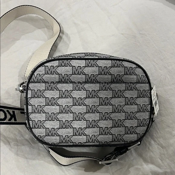 Michael Kors Monogram Black and Gray Belt Bag - Picture 5 of 5